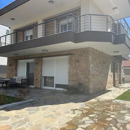 Diana House * Nikiti (Sithonia)